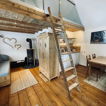 Fuchs & Has' شاليه *