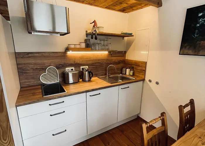 Fuchs & Has' * حصن مارينبيرغ